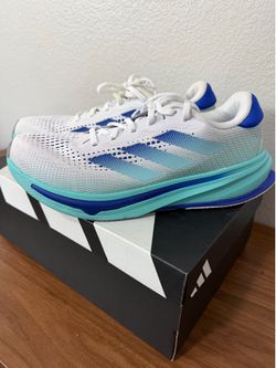 Mens adidas supernova rise  size 8.5 running shoes