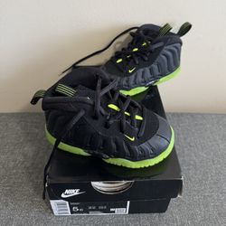 Nike Little Posite One - Black & Volt - Size 5c $40