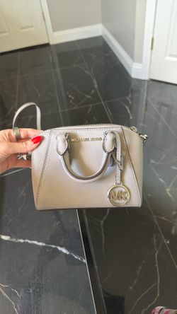Michael Kors crossbody bag