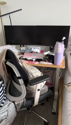 2 Dell 24 Monitors - P2419H and P2419HC