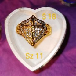 Gold Tone Cross And Rhinestone Ring