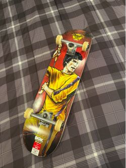 DKG Bruce Lee skateboard