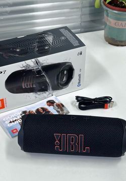 JBL flip 7 black (Brand new in box)