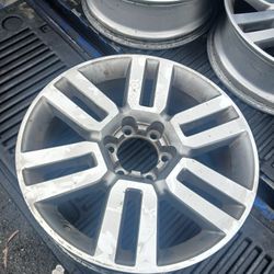 Toyota 4runner 20" 6lug Rims (4)