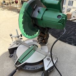 Metabo HPT 10-Inch Single Bevel Compound Miter Saw