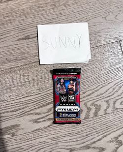 2022 Panini WWE Prizm Debut Edition Wrestling Cards, Cello Hanger Pack 15 CARDS