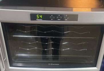 Emerson Wine Bottle Cooler Refrigerator 