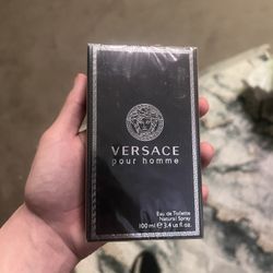 Cologne / Perfume 