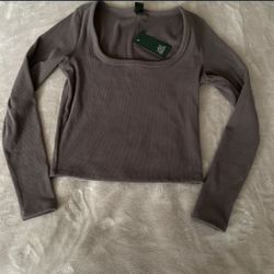 New Long Sleeve Top Size Medium 
