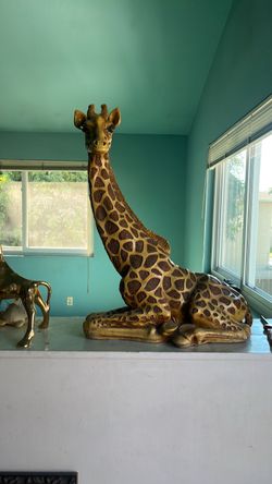 Large Giraffe Figurine Statue Decor