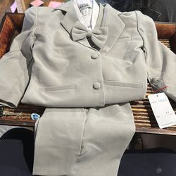 Gray new 4t suit