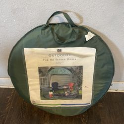 Outdoor pop screen House 