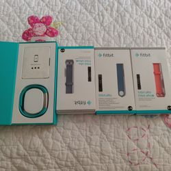 Fibit Alta No Charger An 3 Extra Bands 