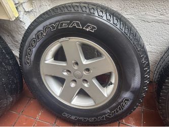 JEEP WRANGLER STOCK RIMS & TIRES