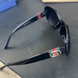 Sunglasses Gucci 