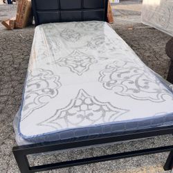 Nueva En Caja Incluye Colchon