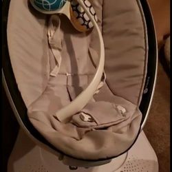 Mamaroo Baby Swing