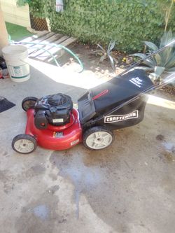 Craftsman Gas Lawn Mower – Briggs & Stratton