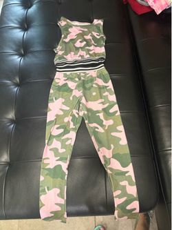 Kids outfits 8Y