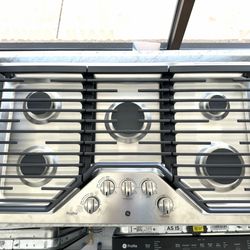 36" GE Built-In Gas Cooktop - 64% OFF MSRP