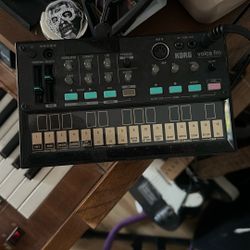 Korg Volca Fm