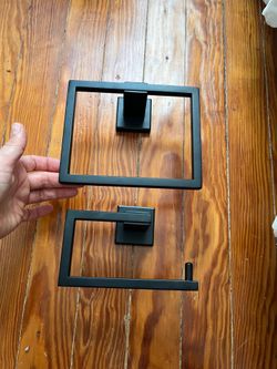 Towel and Toilet Paper Holder set- black modern