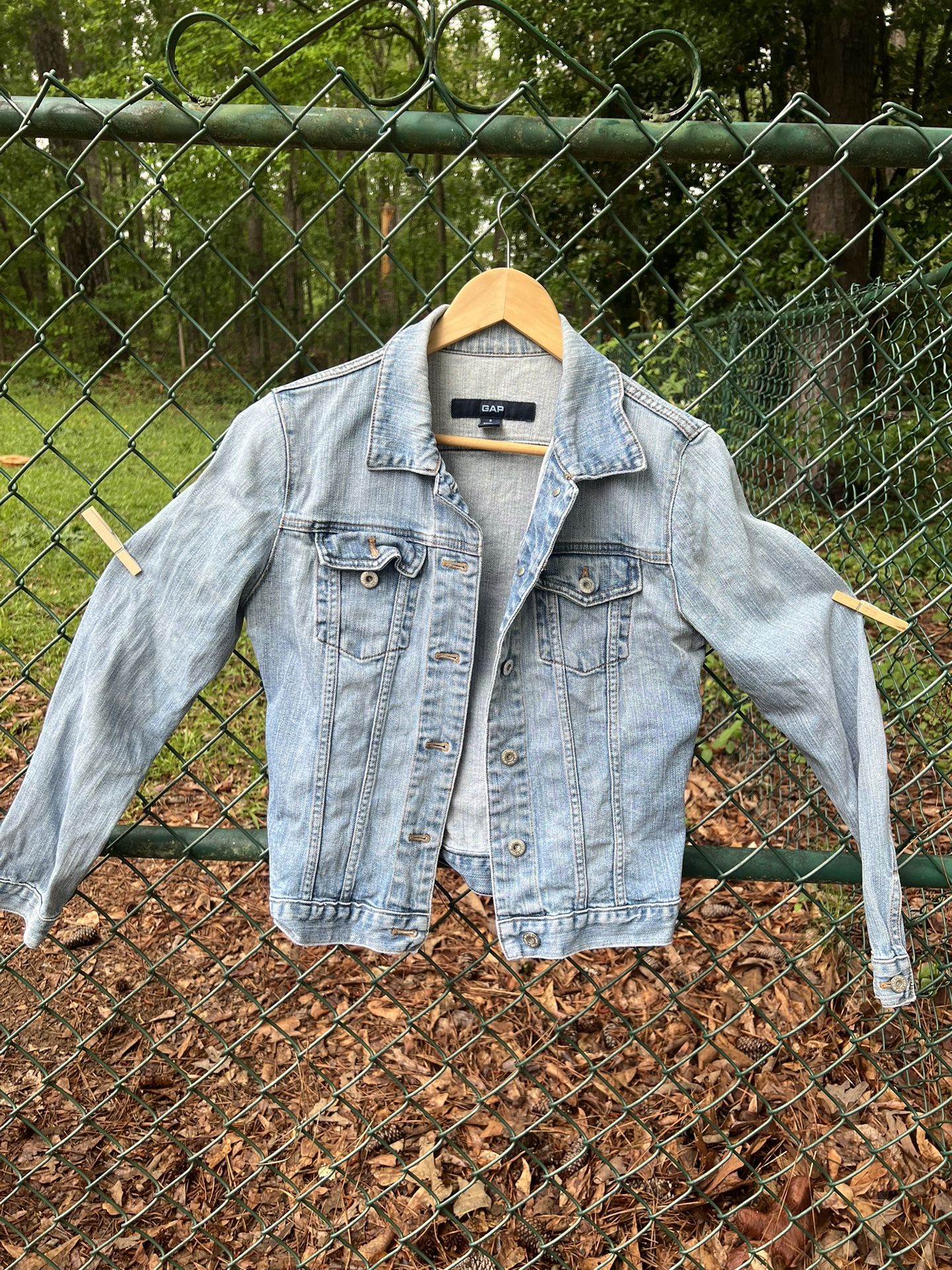 Small Gap Jean Jacket
