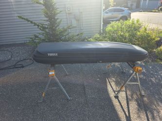 Thule Ascent 1100 cargo box