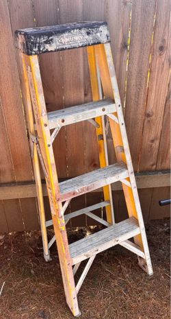 Husky step ladder