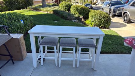 White Bar Table with 3 Upholstered Stools