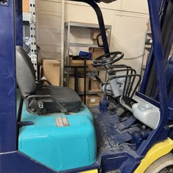 Komatsu Propane Forklift – Priced to Sell