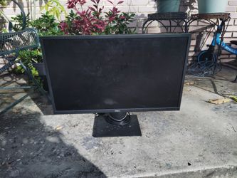 Dell Flat Panel Monitor 22inch 60Hz VGA & DisplayPort 1.2 Interface