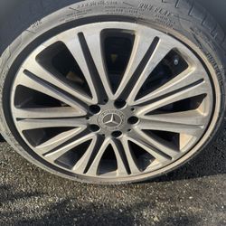 Mercedes Benz 18” Rims And Tires 