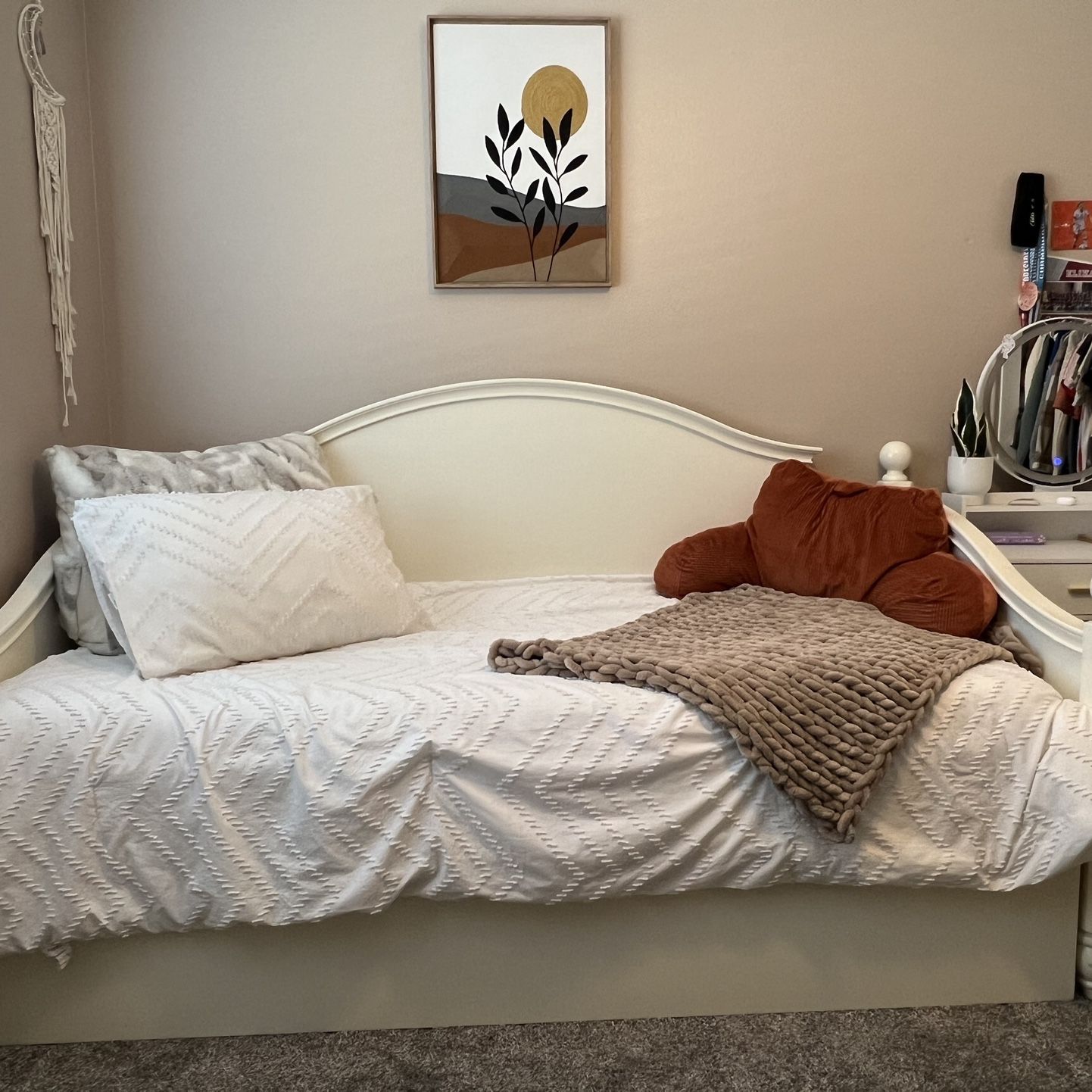 Twin Bed w trundle 