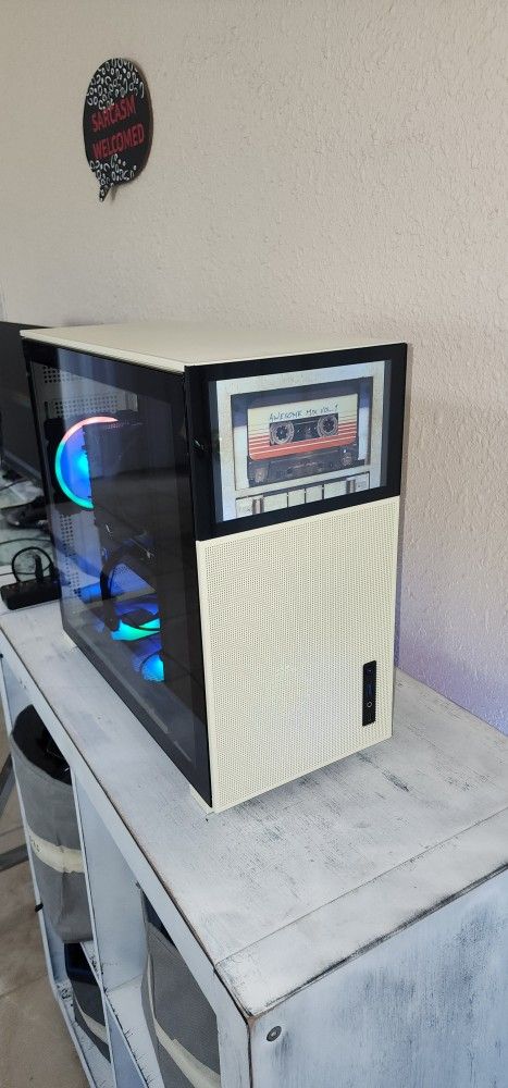 Custom Gaming Computer (RETRO WOW)