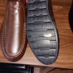 Men's Shoes Size 13