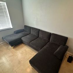 U shaped sectional sofa