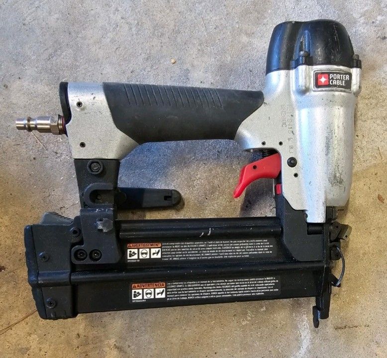 Porter Cable Brad Nailer Nail Gun BN200C 18 Gauge 2" Gray Air Pneumatic