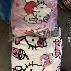 UFT HELLO KITTY BLANKETS 
