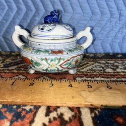 Vintage Chinese Porcelain Tripod Censer 
