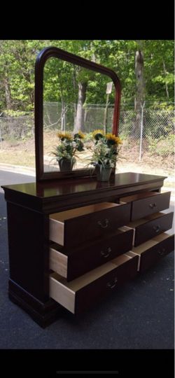 Modern solid wood  long dresser with mirror . Drawers sliding smoothly. Delivery available