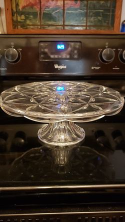 Beautiful Heavy Lead Crystal Pedestal Cake Plate