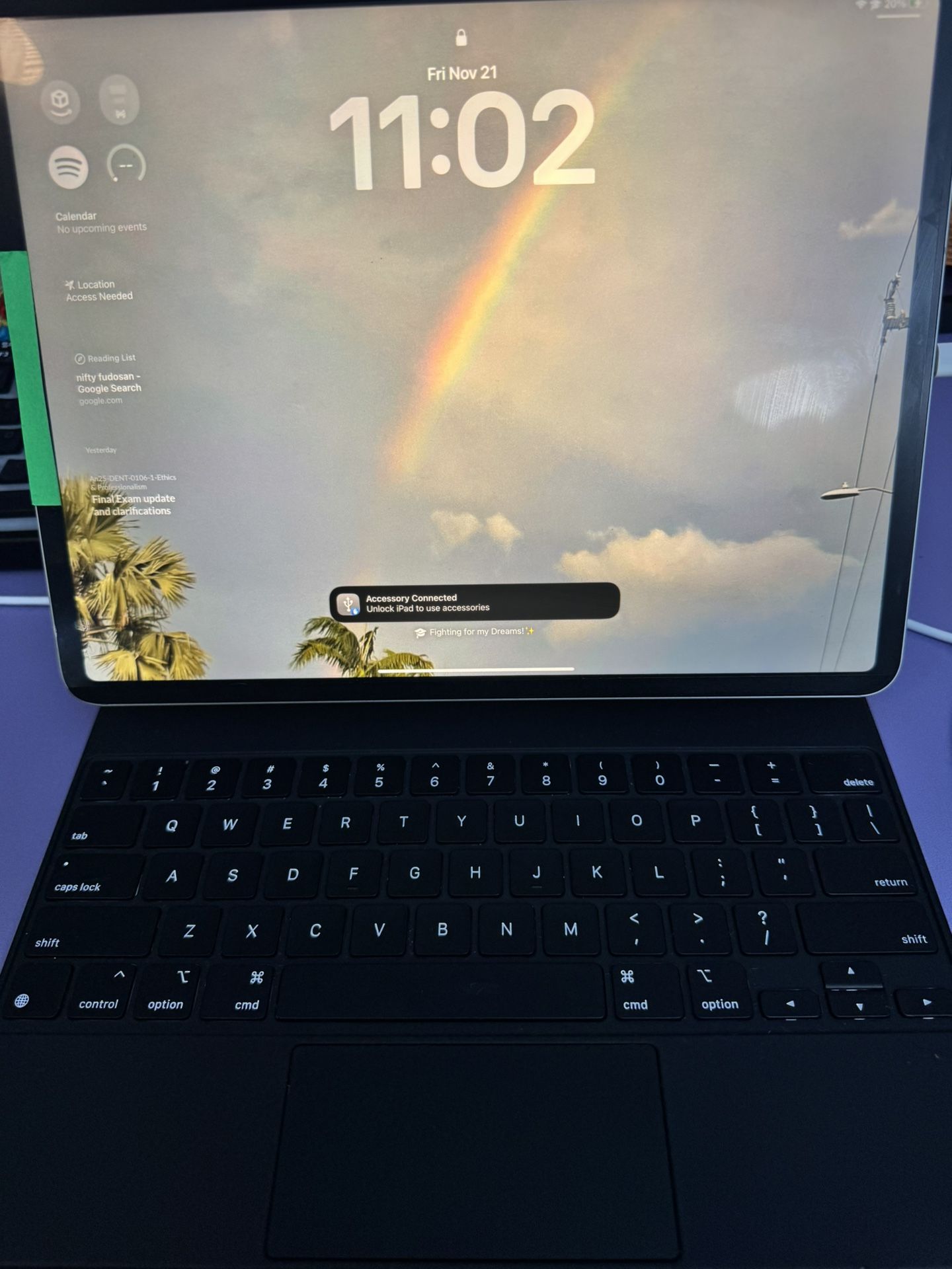 12.9 In 2020 iPad Pro With Apple Magic Keyboard and Apple Pencil ( WiFi And Cellular) 