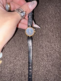 Women’s Gucci Antique Watch Size 11