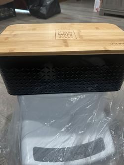 Bread Holder