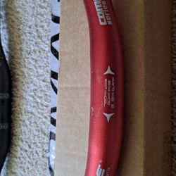 MOUNTAIN BIKE HANDLE BARS 