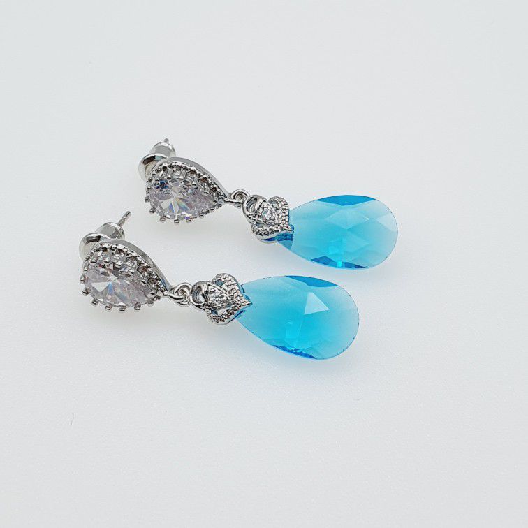 "Waterdrop Gems Dangle Earrings for Women Silver Plating Stud CZ, HA4533
