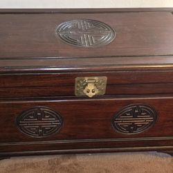 Gorgeous antique Chinese Trunk