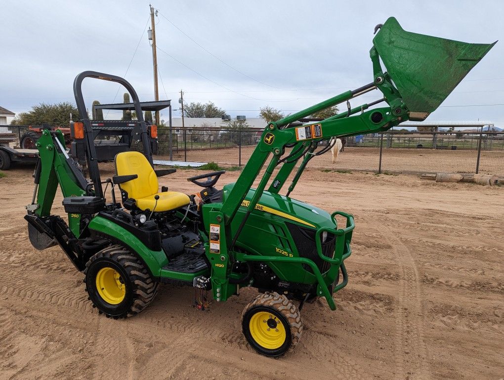 John Deere 1025R Tractor Loader Backhoe for Sale in Gilbert, AZ OfferUp