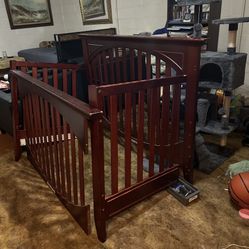 Baby/toddler Crib  W